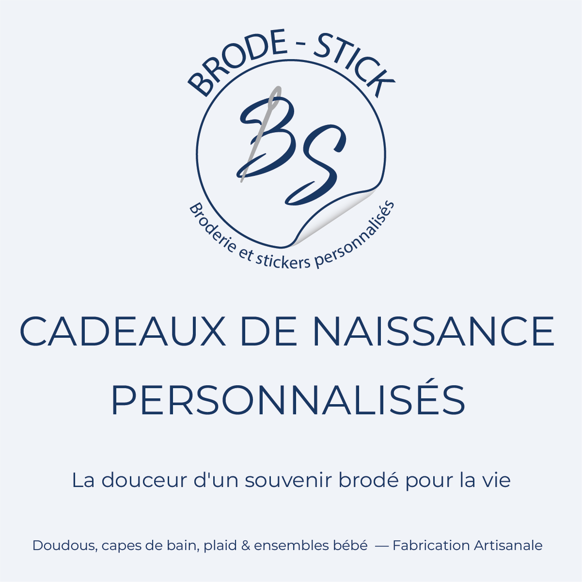 Doudou et cape de bain pour un cadeau de naissance personnalisé brodé.