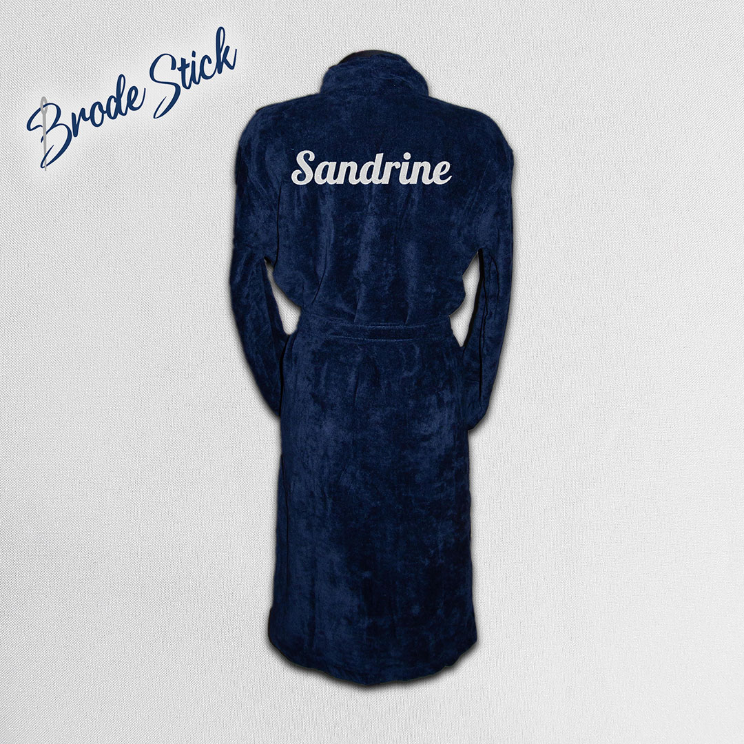 Peignoir de bain personnalisé avec prénom brodé dans le dos, 100% coton.