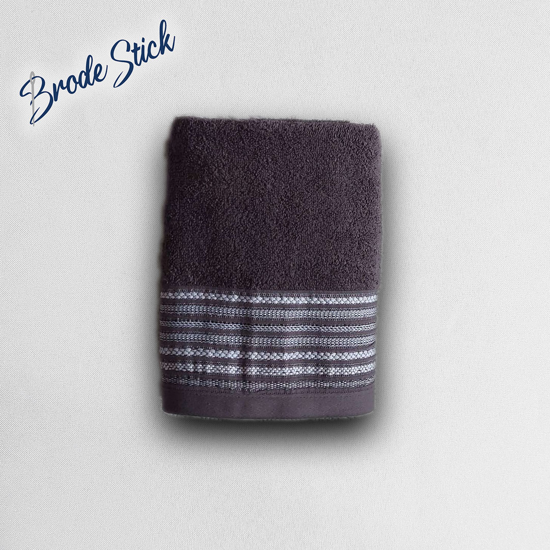 Petite serviette décorée, personnalisée avec une broderie, 100% coton, coloris gris.